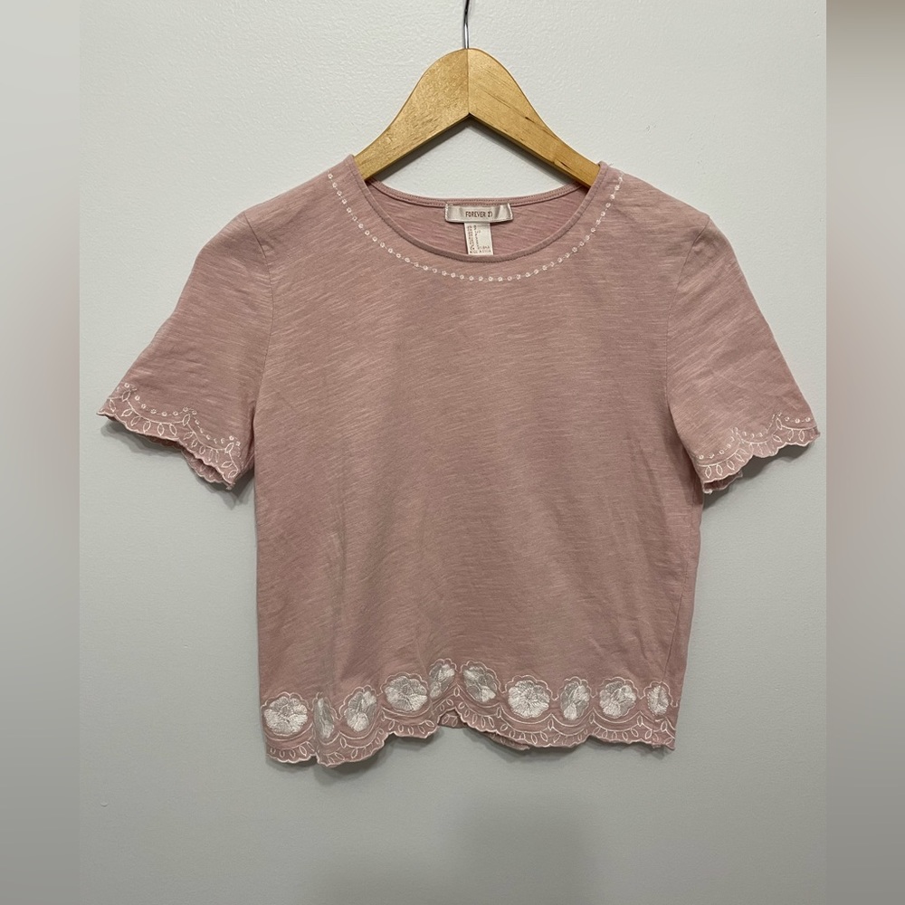 Forever 21 Flower Embroidered Crop Tee